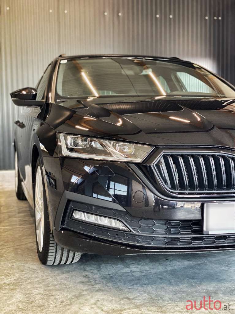 2021' Skoda Octavia photo #4