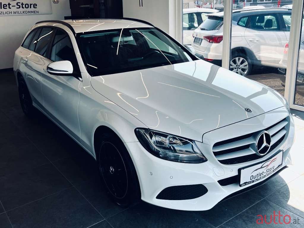 2018' Mercedes-Benz C-Klasse photo #2