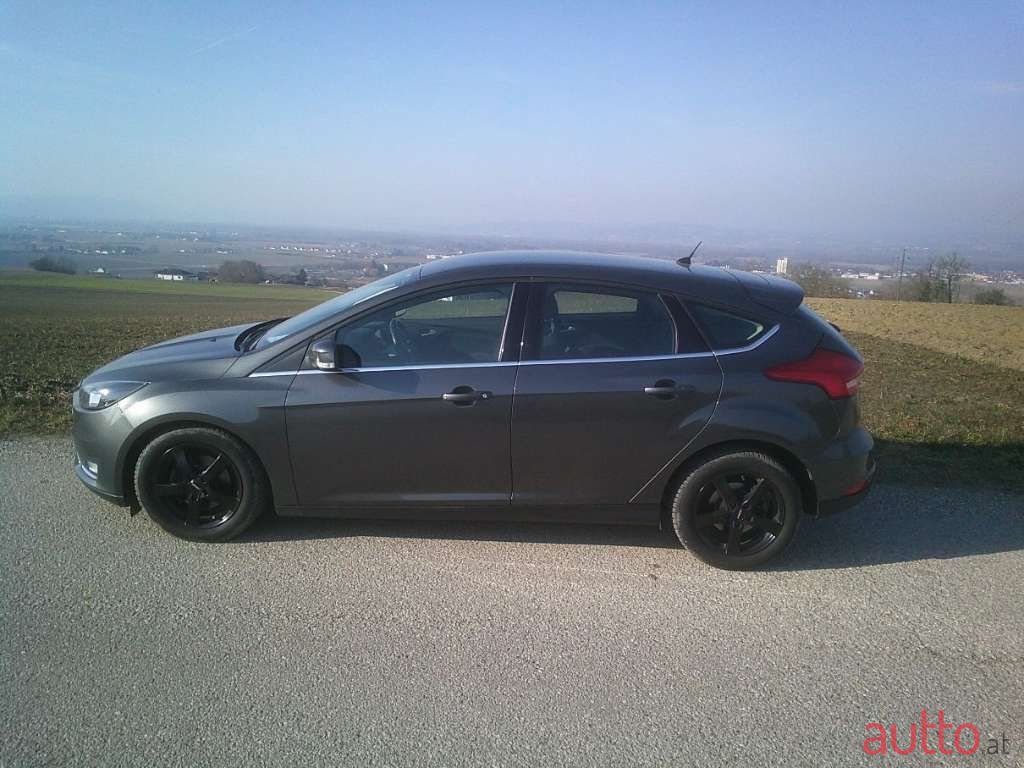 2015' Ford Focus photo #6