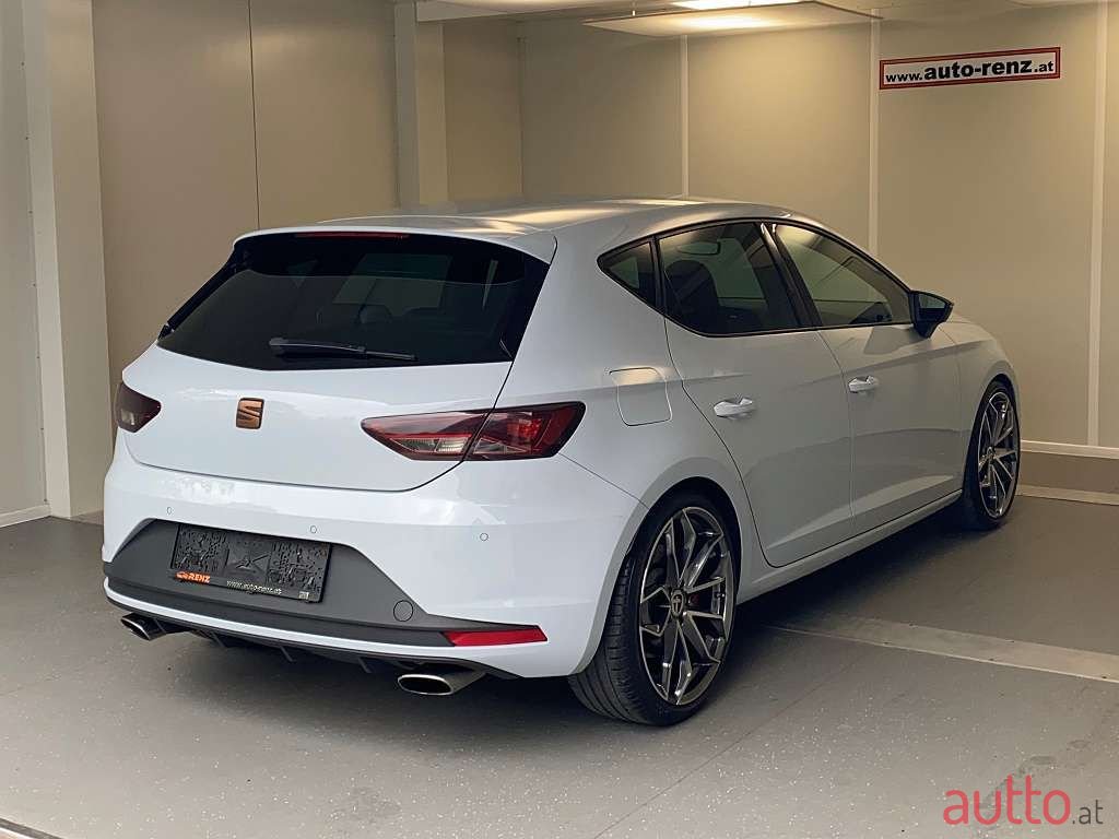 2016' SEAT Leon photo #3