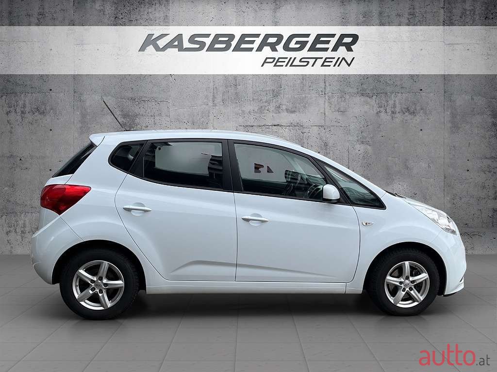 2017' Kia Venga photo #3