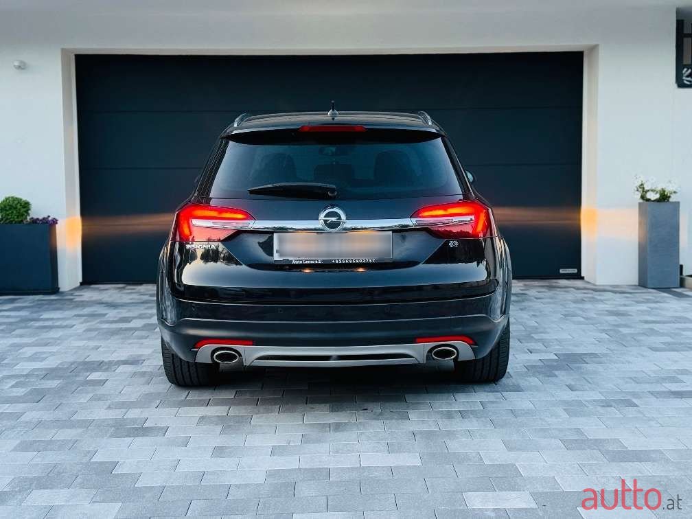2014' Opel Insignia photo #3