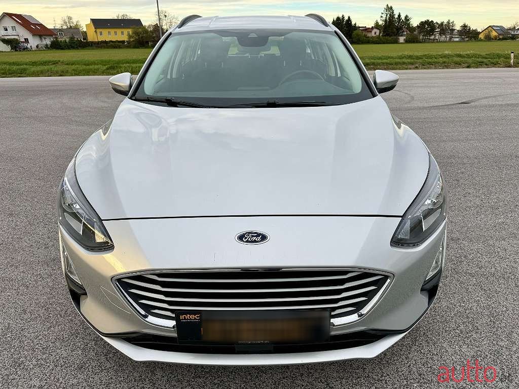 2021' Ford Focus photo #2