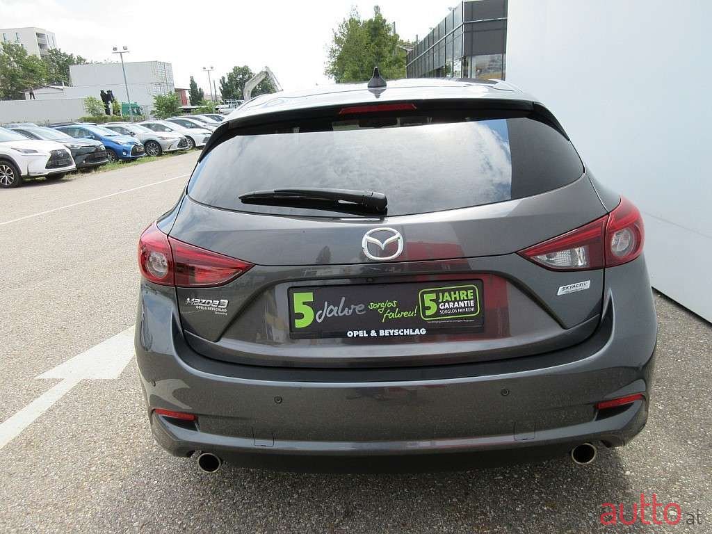 2018' Mazda Mazda3 photo #5