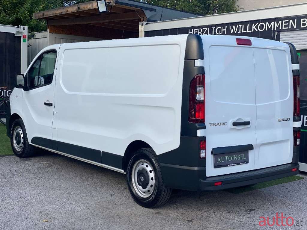2020' Renault Trafic photo #2