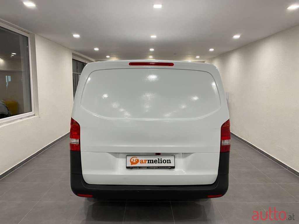 2015' Mercedes-Benz Vito photo #5