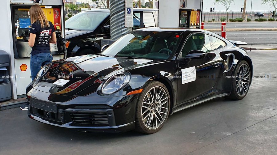 Next-Gen Porsche 911 Turbo Spied Fueling Up