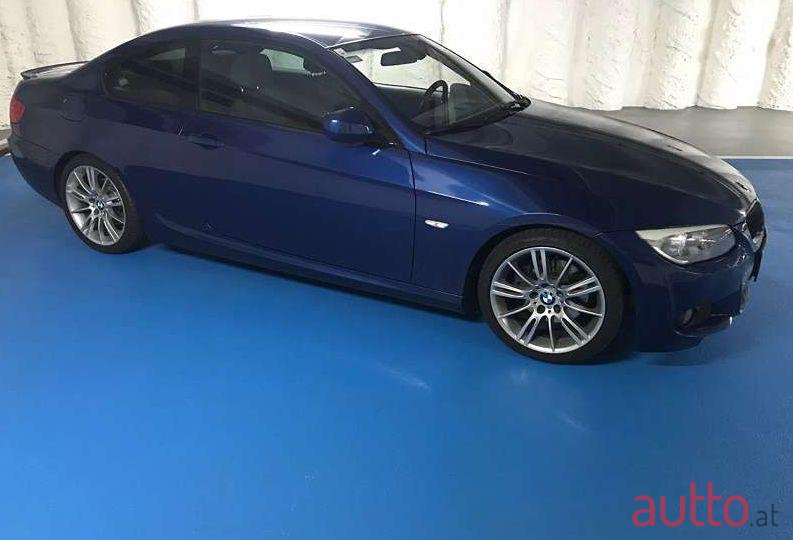 2011' BMW 3Er-Reihe photo #1