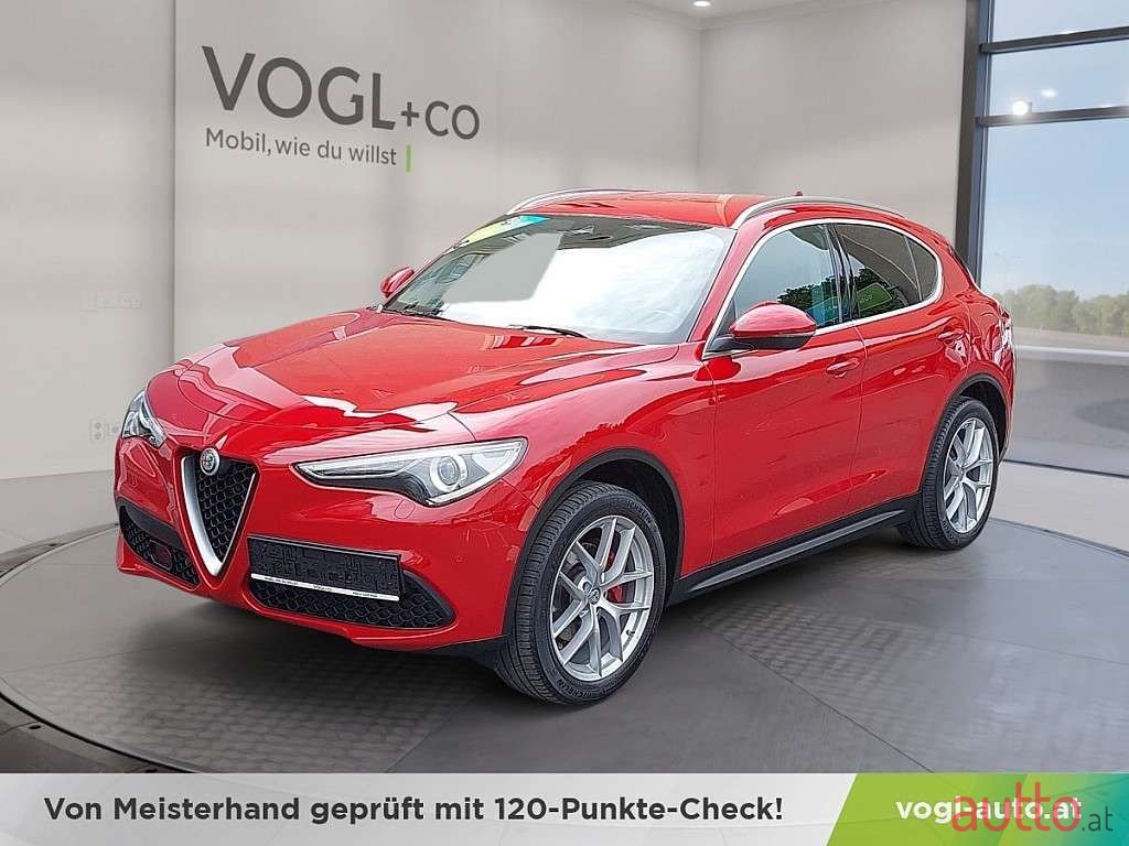 2019' Alfa Romeo Stelvio photo #1