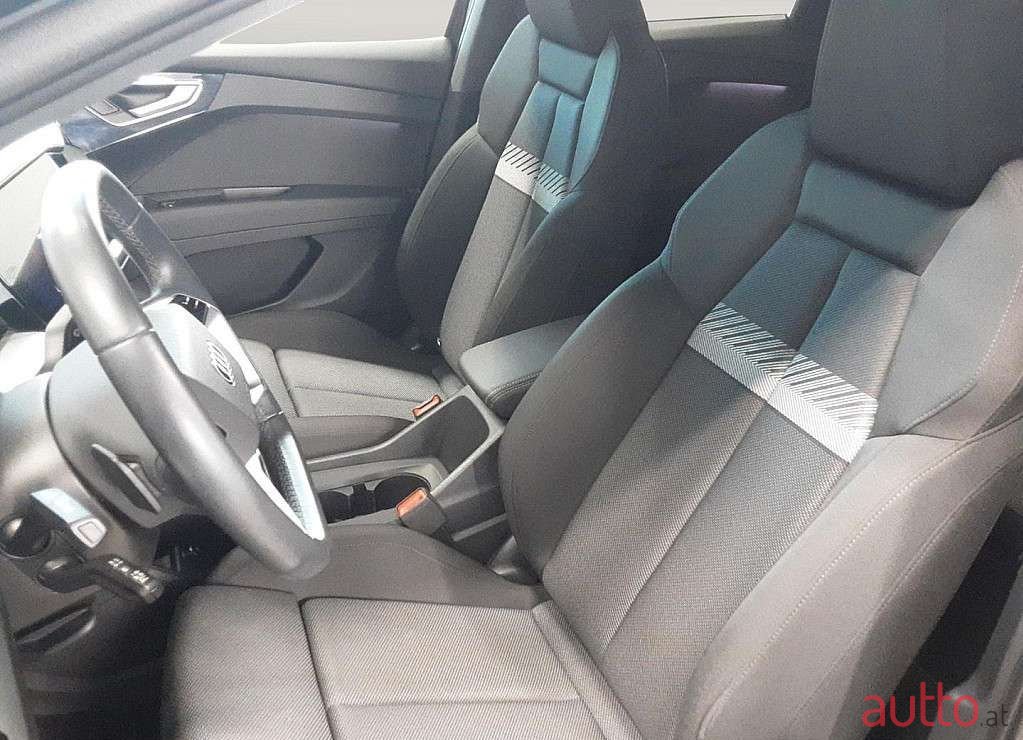 2021' Audi e-tron photo #6