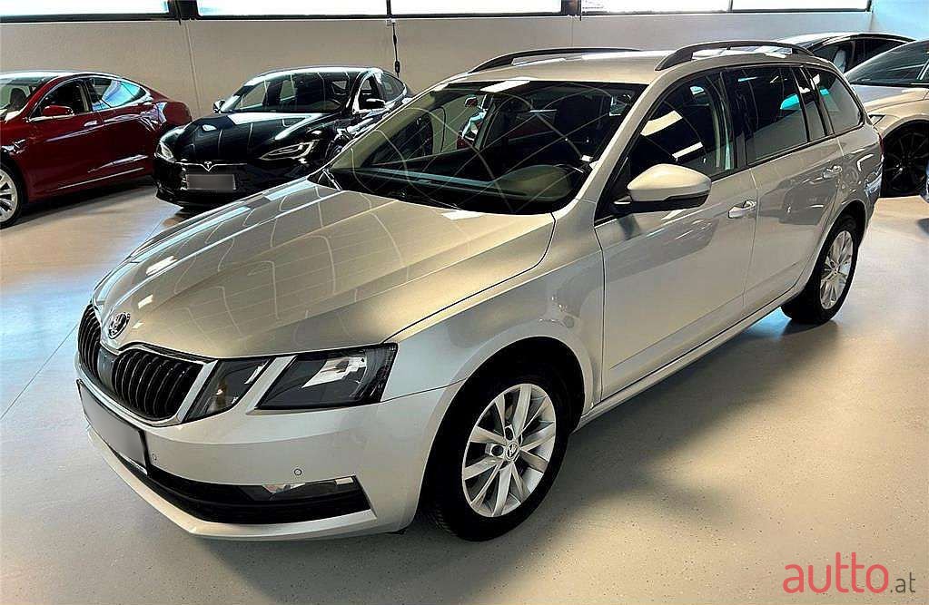 2019' Skoda Octavia photo #1