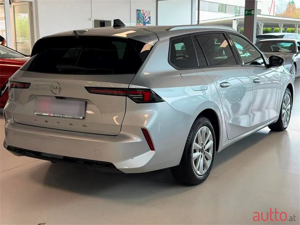 2023' Opel Astra photo #6