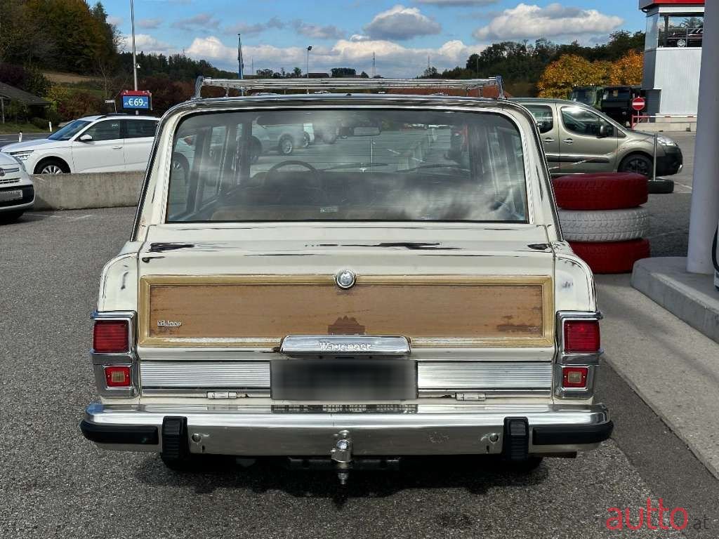 1982' Jeep V8 photo #5