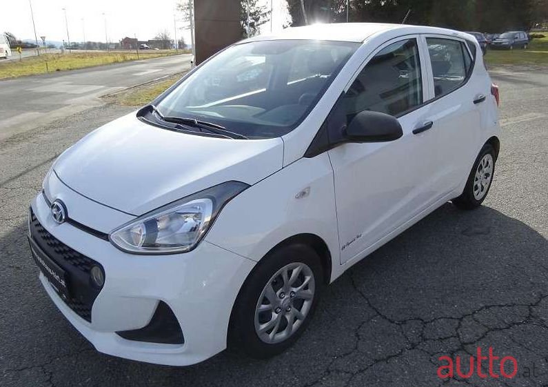 2017' Hyundai i10 photo #1