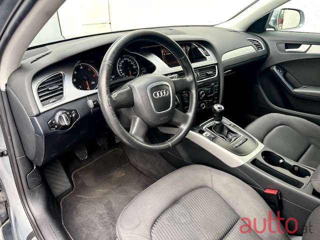 2010' Audi A4 photo #6