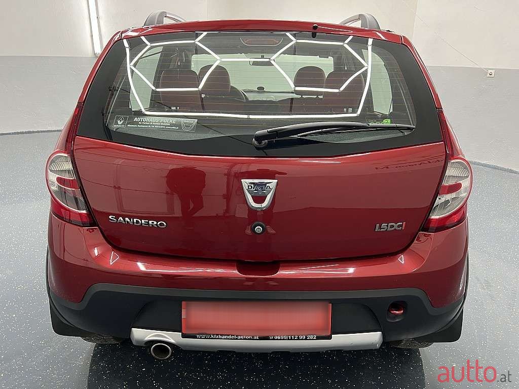 2012' Dacia Sandero photo #4