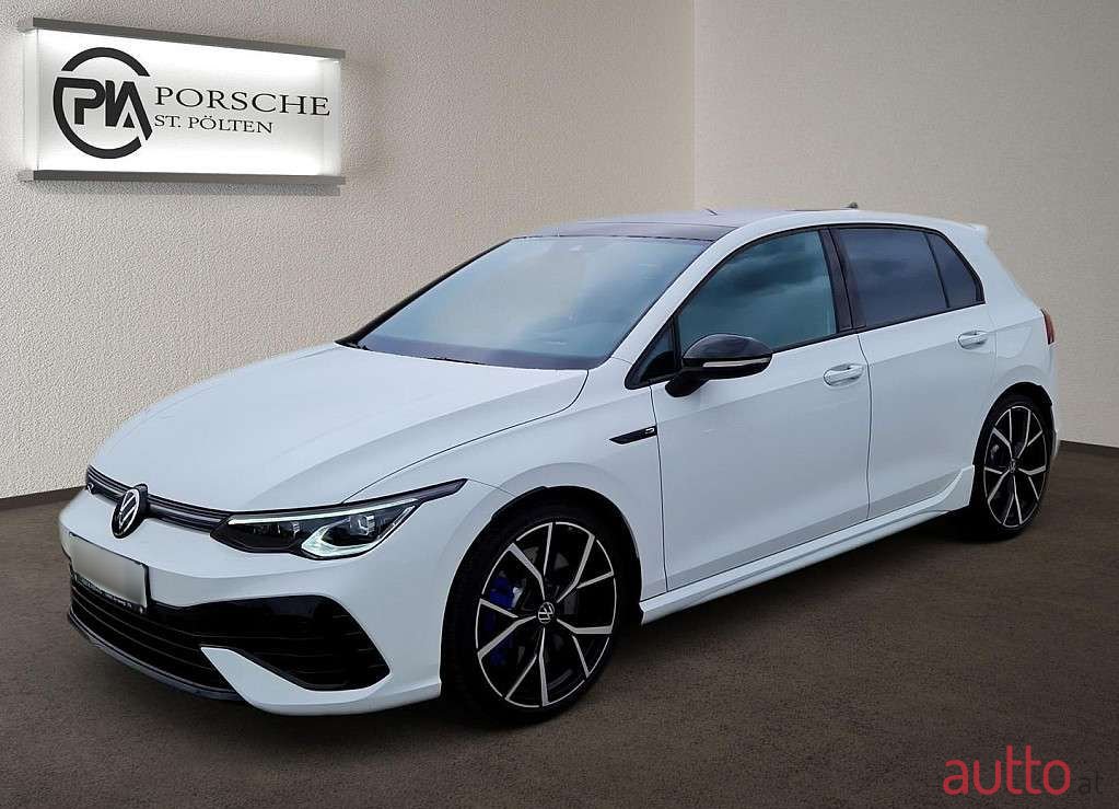 2021' Volkswagen Golf photo #2