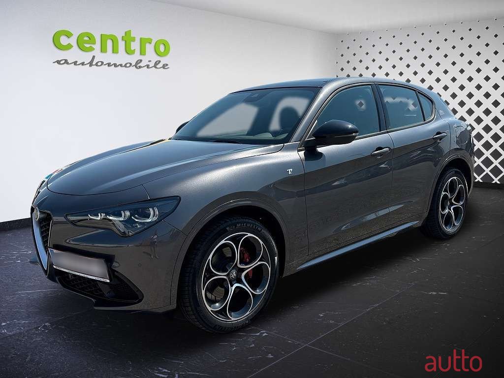 2024' Alfa Romeo Stelvio photo #5