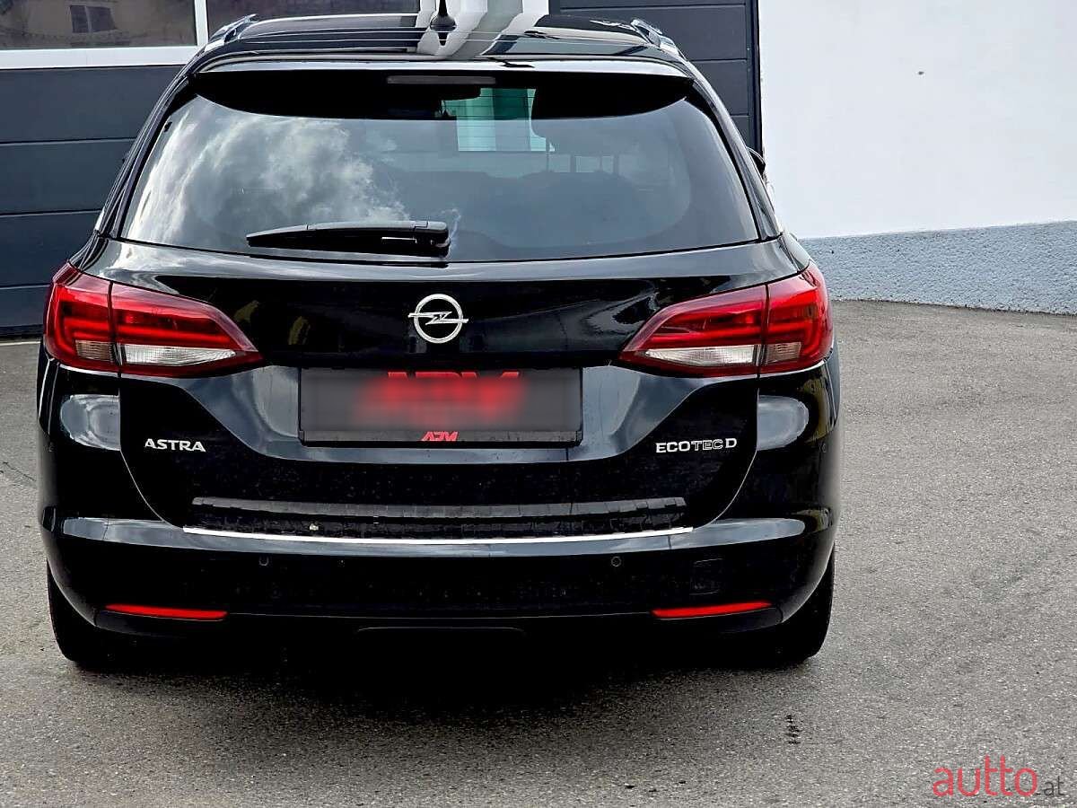 2019' Opel Astra photo #5