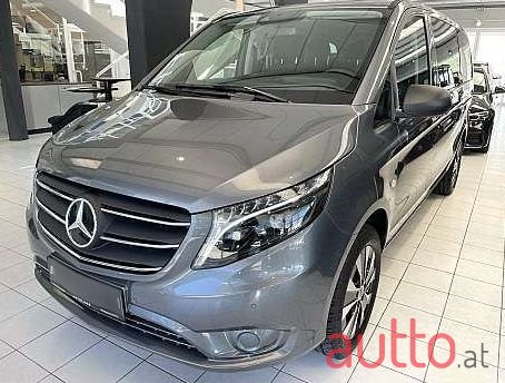 2023' Mercedes-Benz Vito photo #2