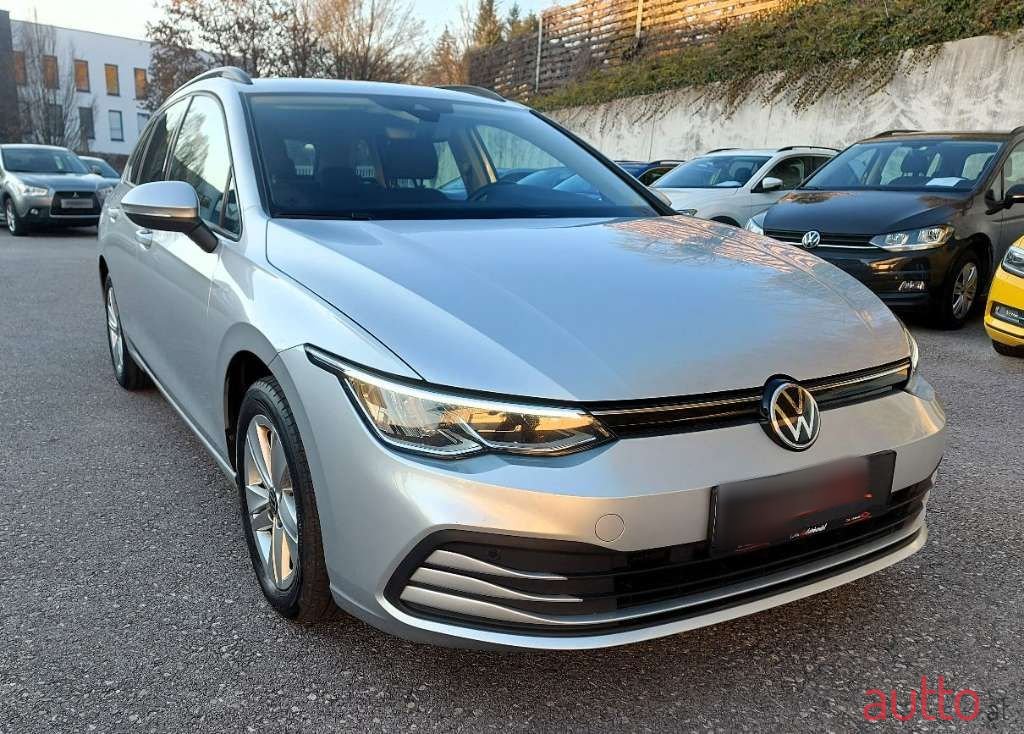 2021' Volkswagen Golf photo #1