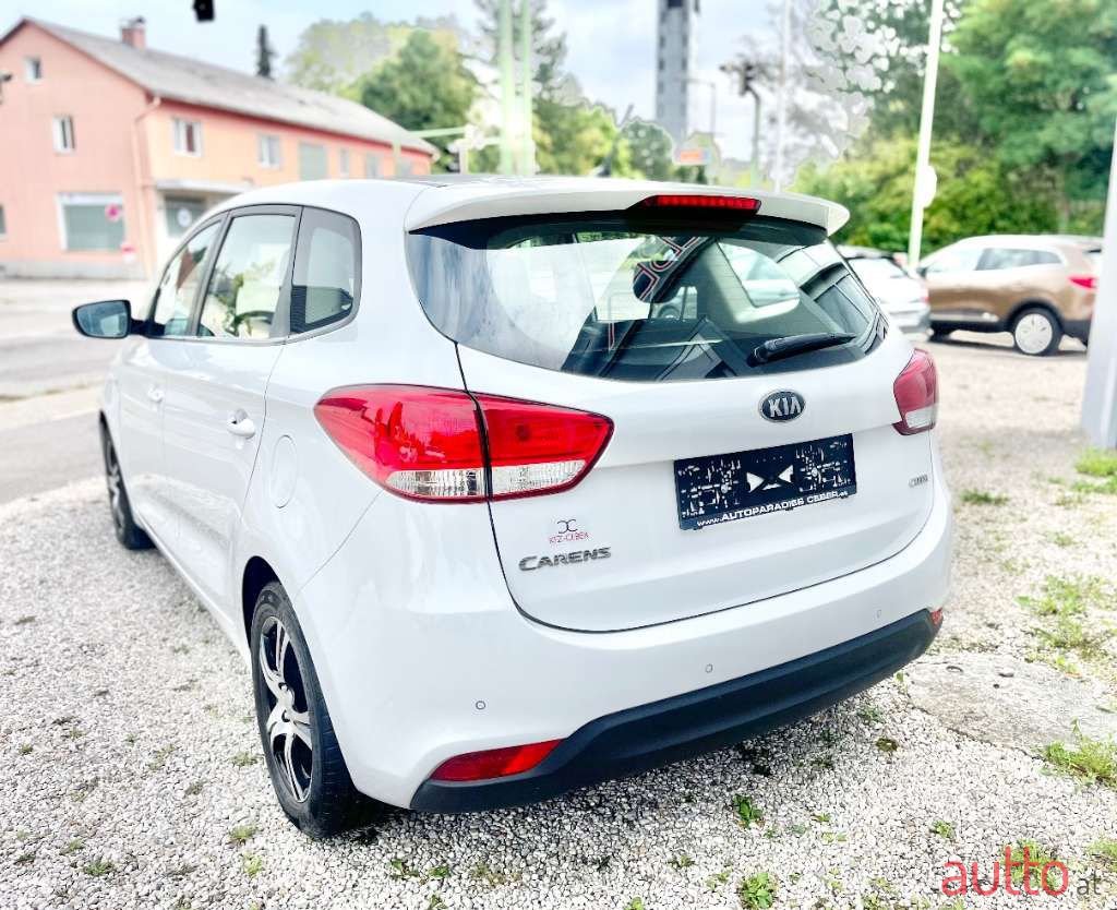 2013' Kia Carens photo #6