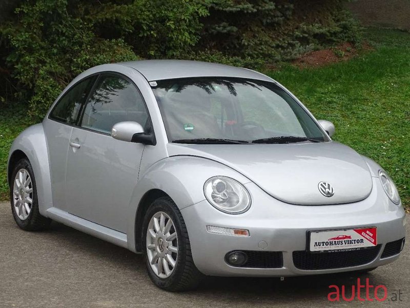 2006' Volkswagen Beetle photo #1