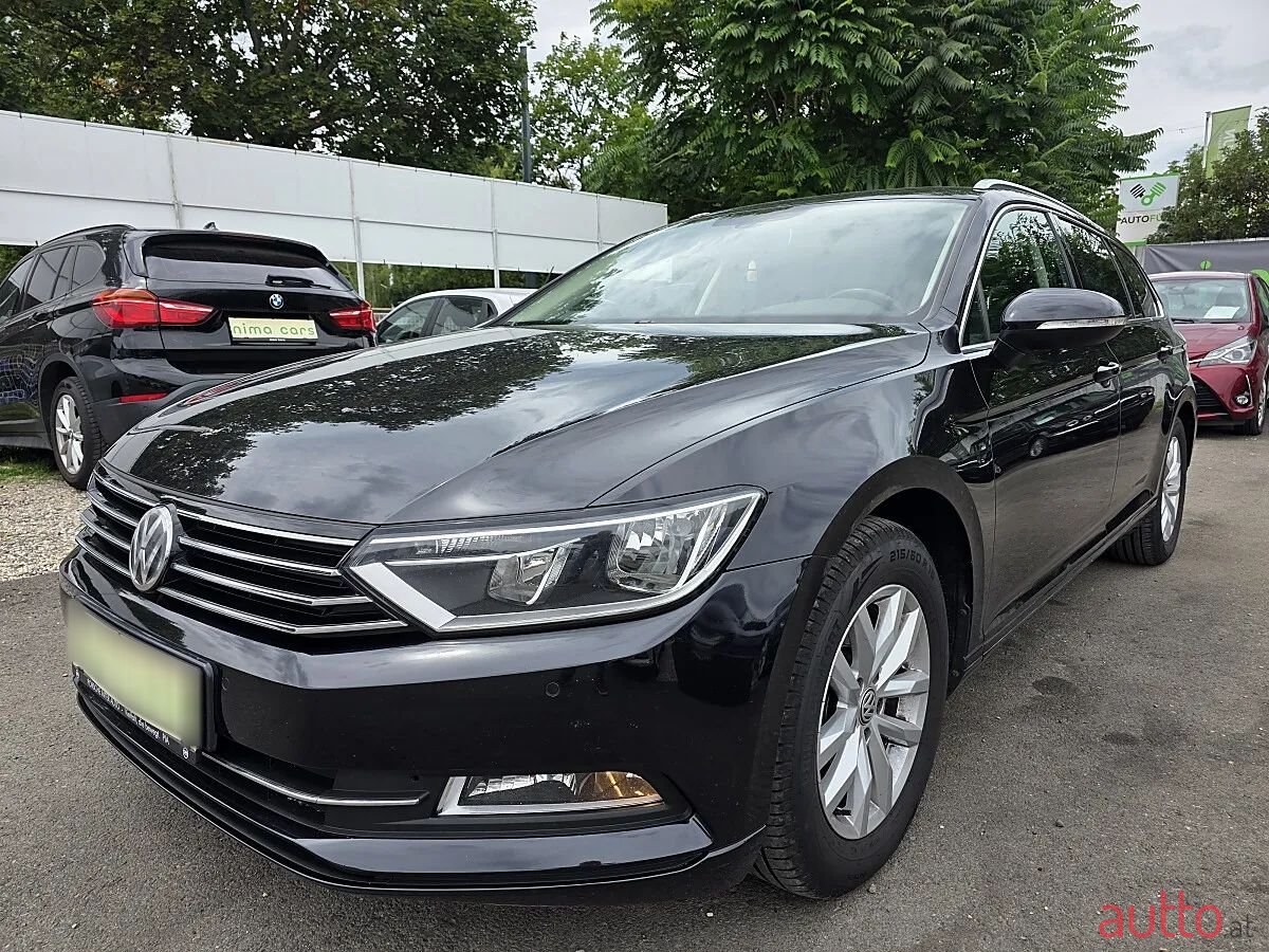 2015' Volkswagen Passat photo #2