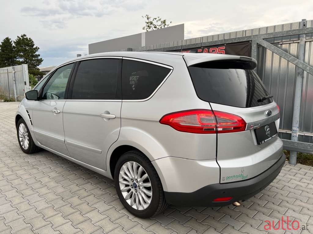 2011' Ford S-Max photo #4