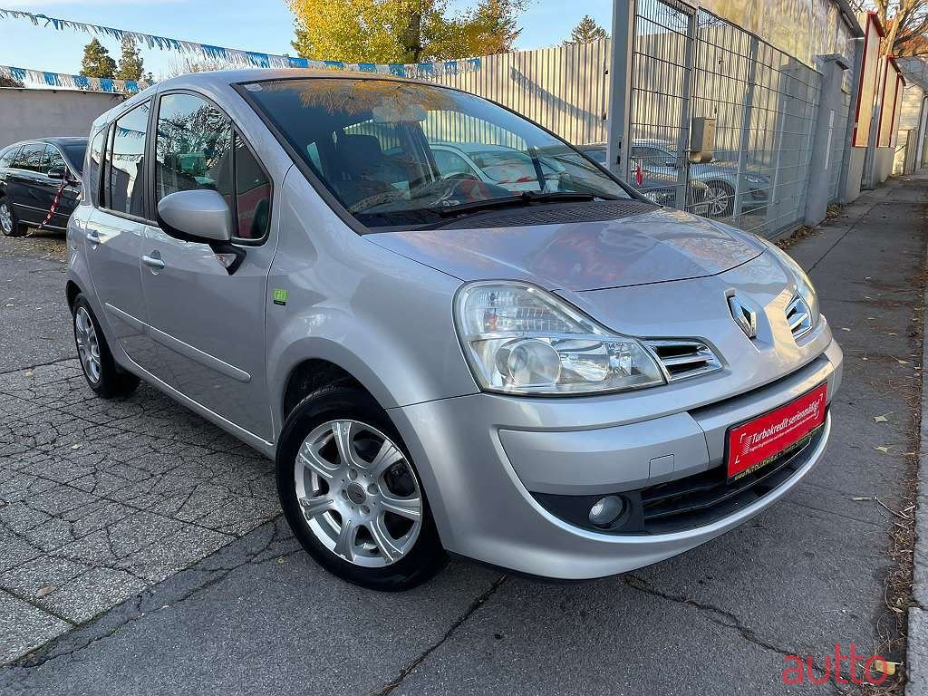 2011' Renault Modus photo #3