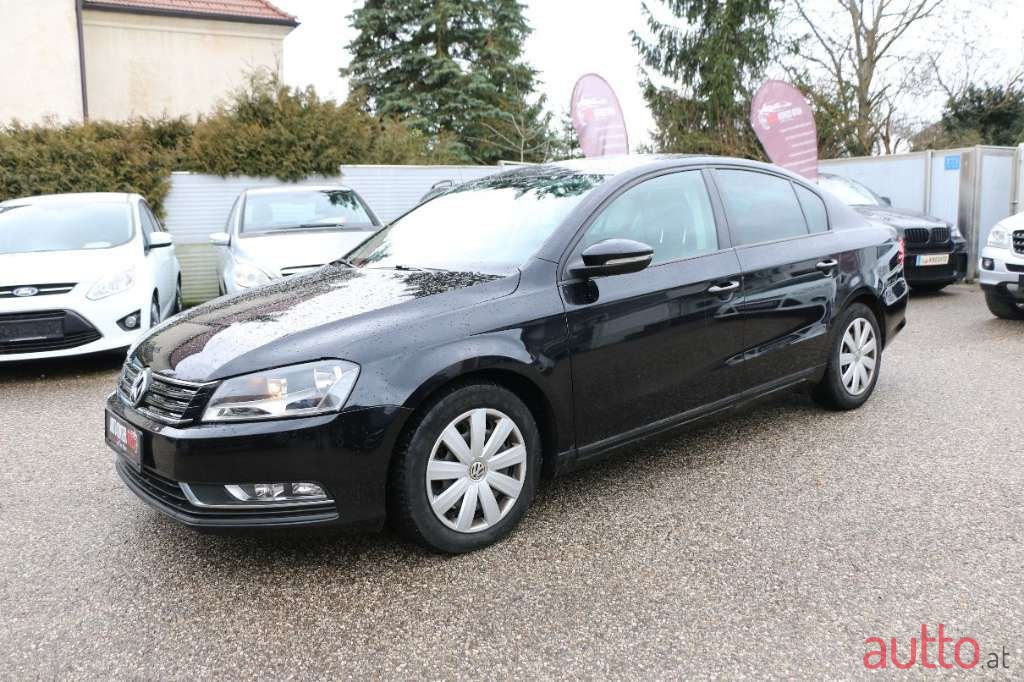 2013' Volkswagen Passat photo #3
