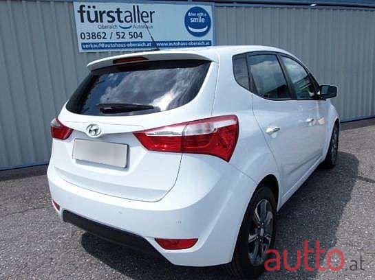 2019' Hyundai ix20 photo #2