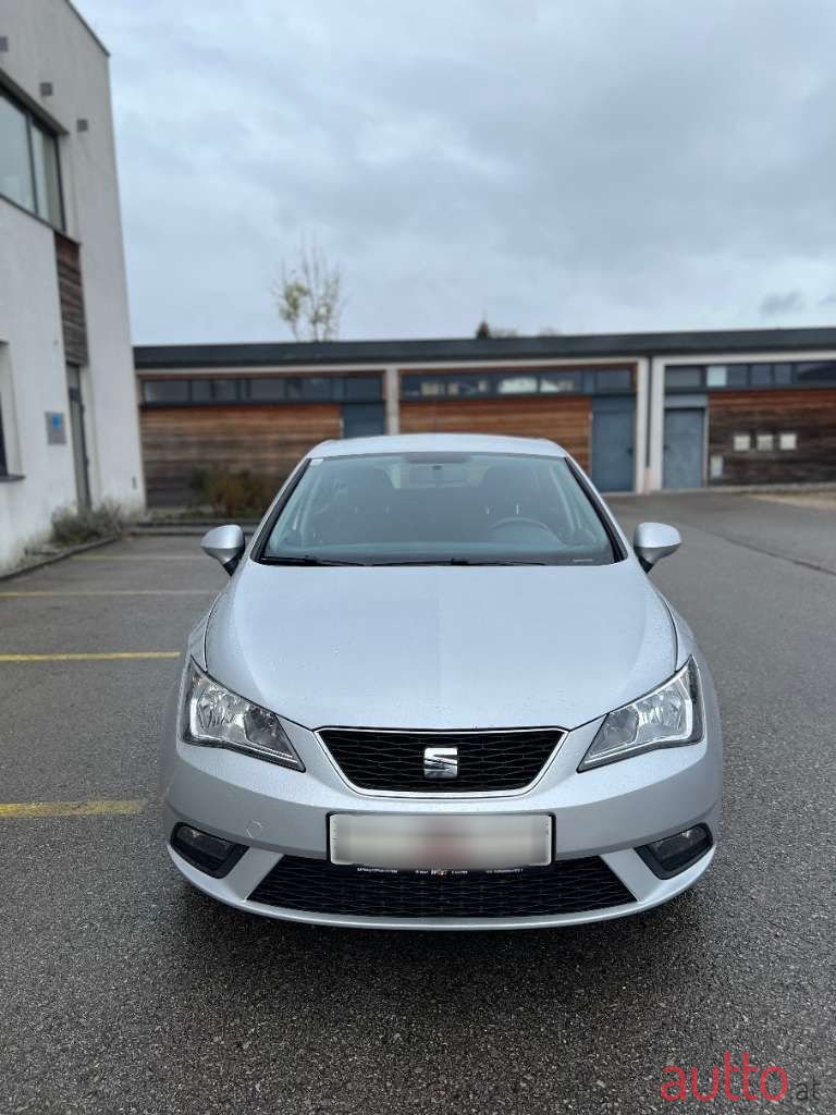 2015' SEAT Ibiza photo #2