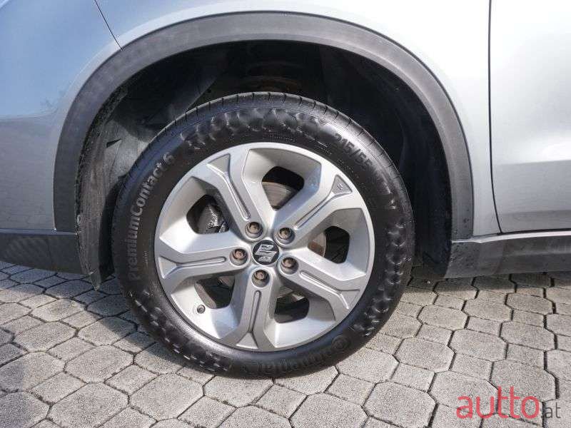 2015' Suzuki Vitara photo #4