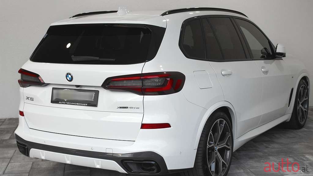 2021' BMW X5 photo #6