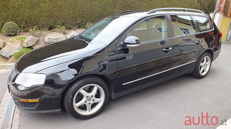 2008' Volkswagen Passat photo #2