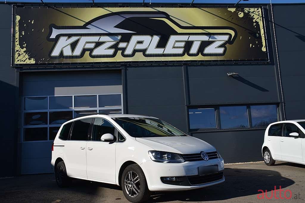 2010' Volkswagen Sharan photo #1