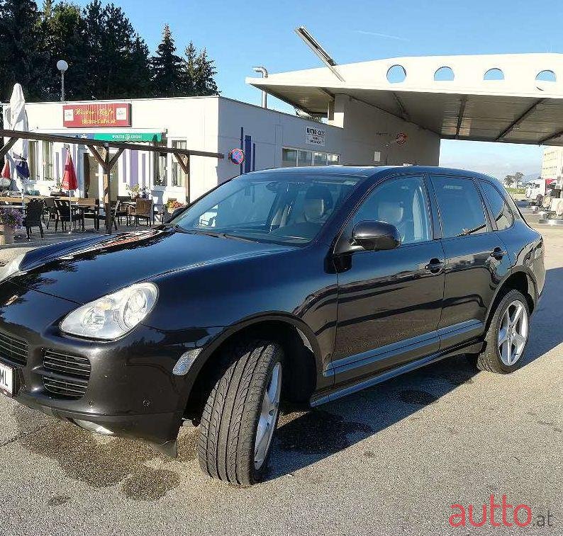 2006' Porsche Cayenne photo #1