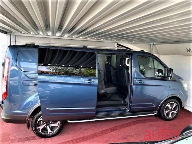 2021' Ford Tourneo photo #1
