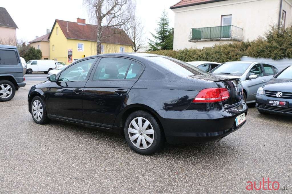 2013' Volkswagen Passat photo #4