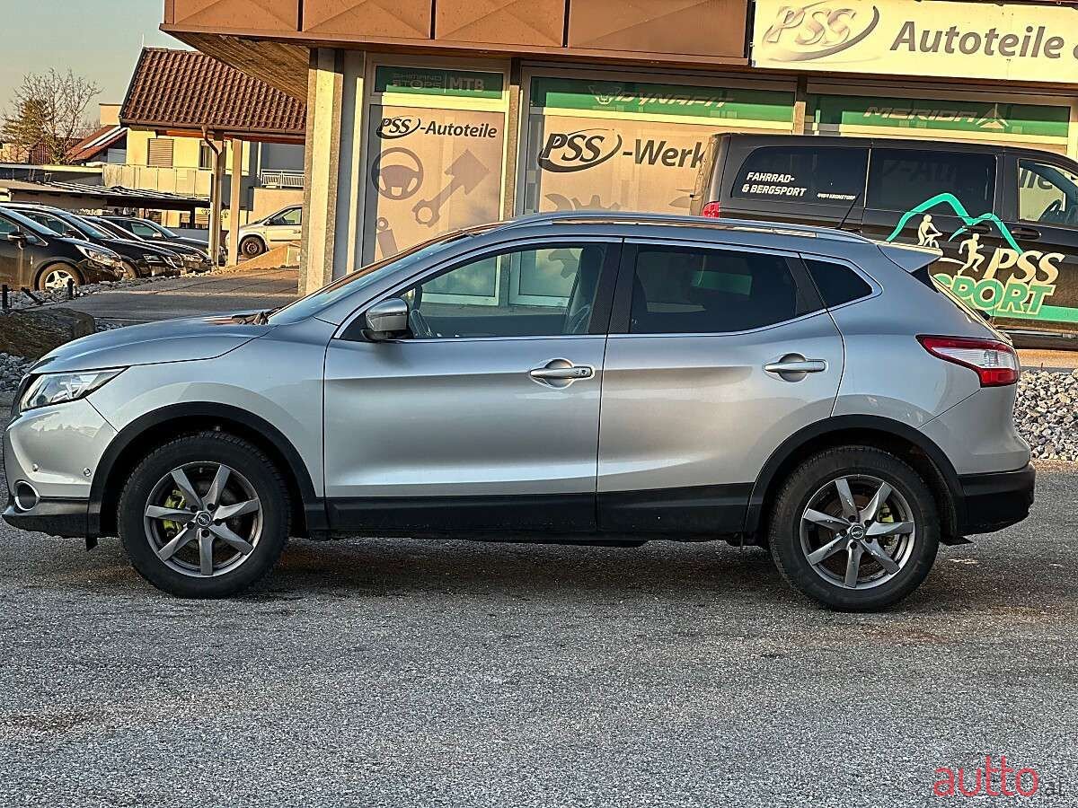 2015' Nissan Qashqai photo #2
