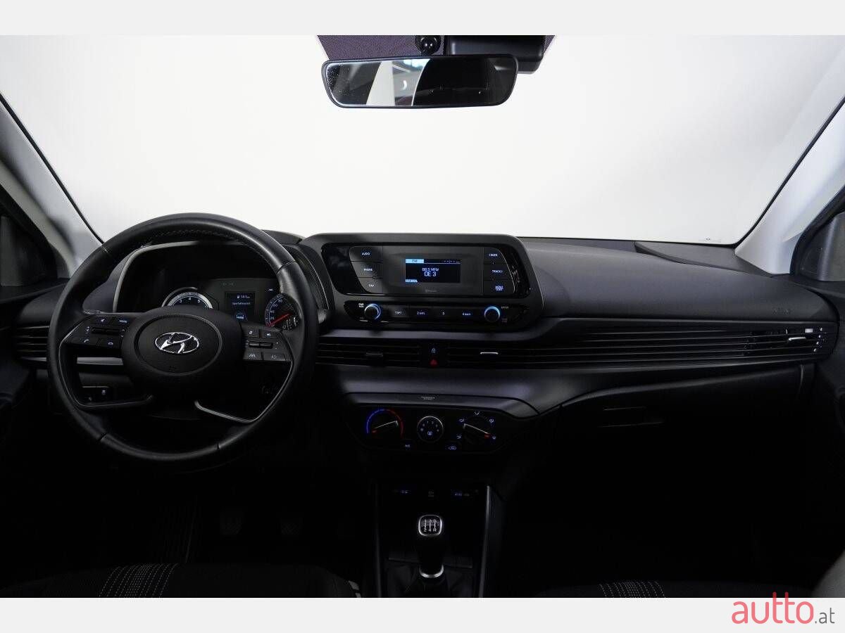 2022' Hyundai Bayon photo #5