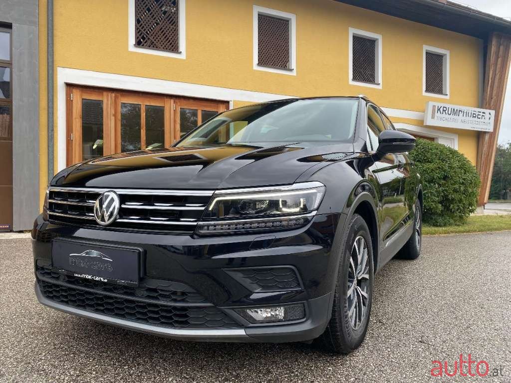 2017' Volkswagen Tiguan photo #1