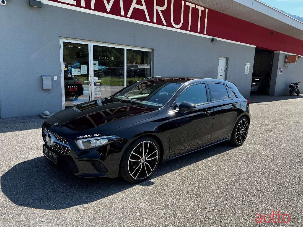 2019' Mercedes-Benz A-Klasse photo #1