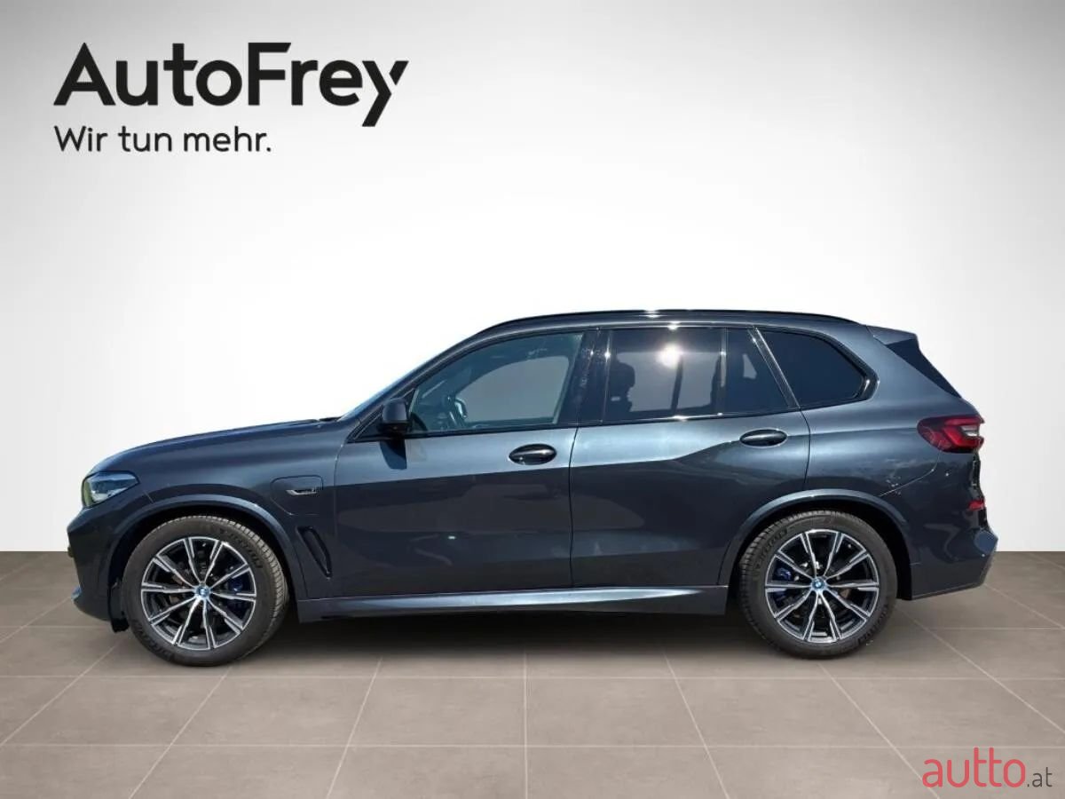2022' BMW X5 photo #5