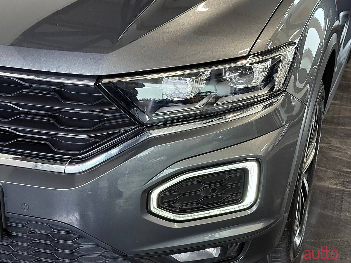 2019' Volkswagen T-Roc photo #5