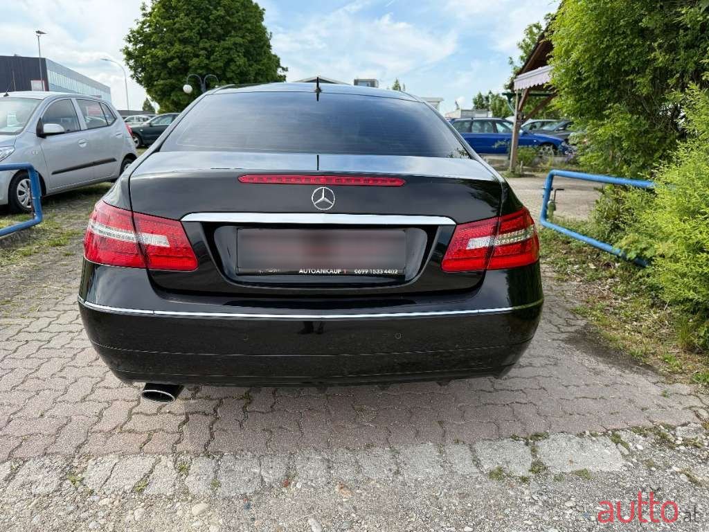 2010' Mercedes-Benz E-Klasse photo #6