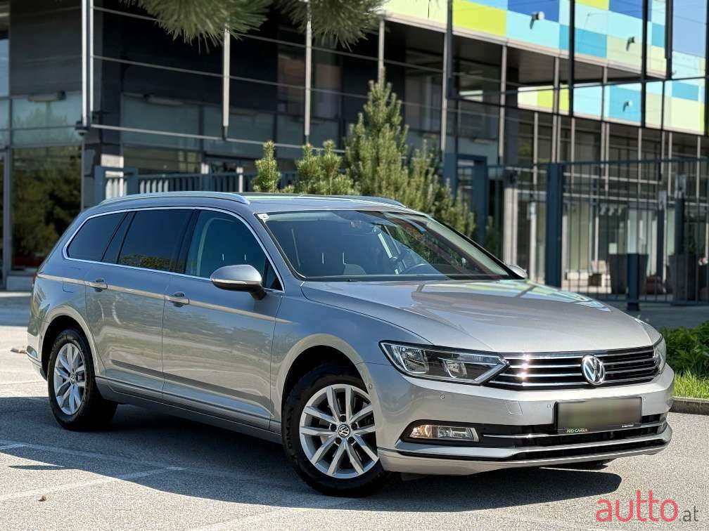 2017' Volkswagen Passat photo #3