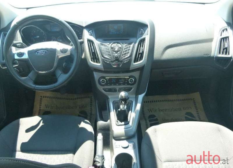 2013' Ford Focus photo #2