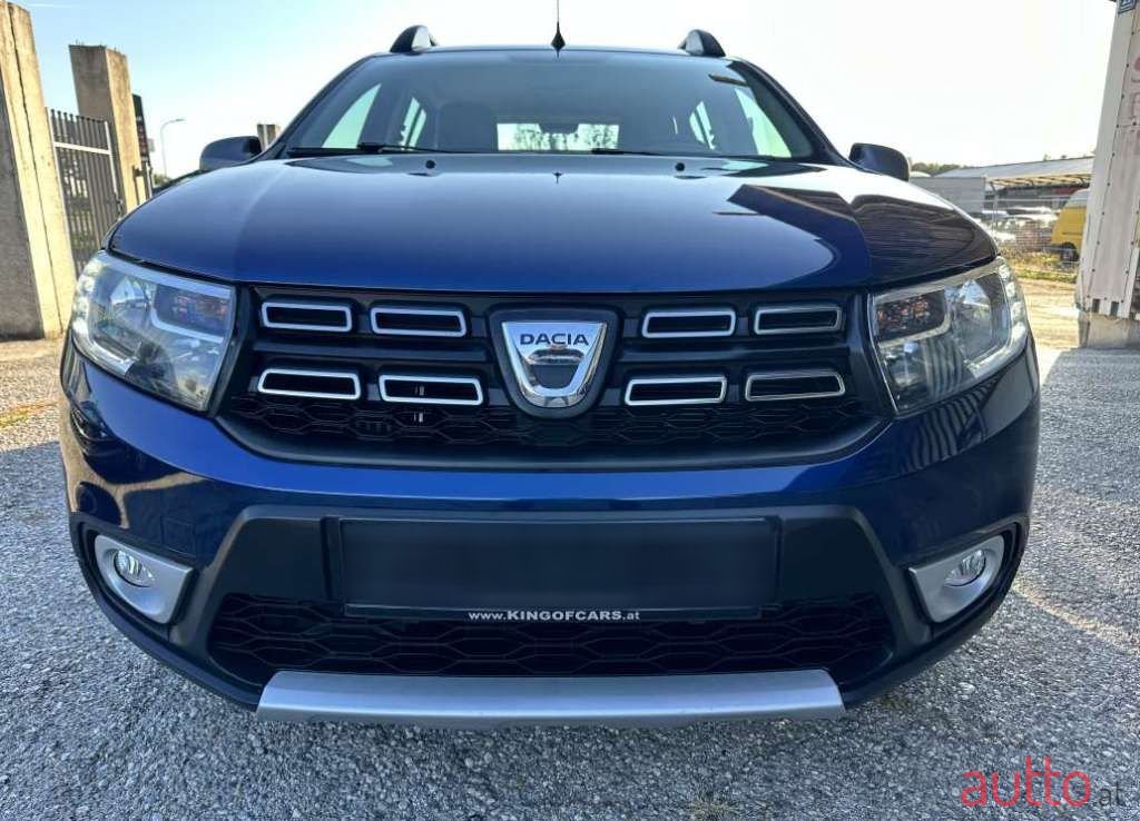 2017' Dacia Sandero photo #4